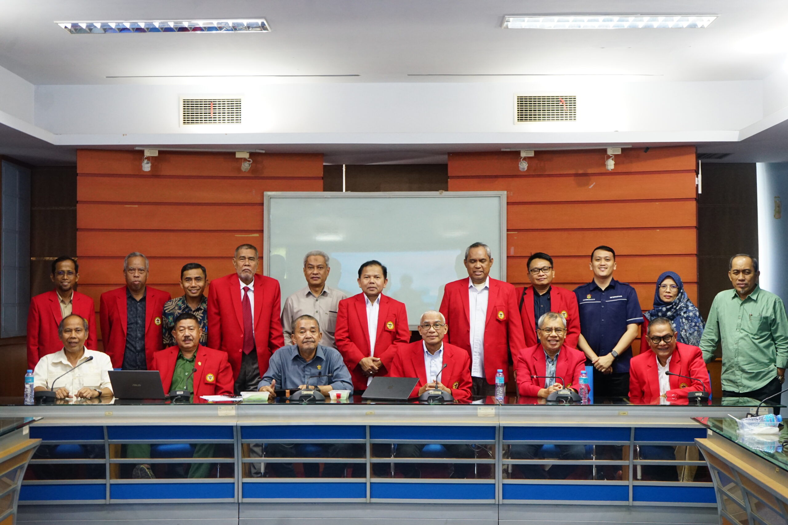 You are currently viewing Rapat Senat Akademik Komisi I Diperluas